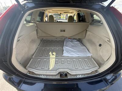 2015 Volvo XC60 T6 - Photo 17 - Cahokia, IL 62206