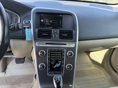 2015 Volvo XC60 T6 - Photo 16 - Cahokia, IL 62206