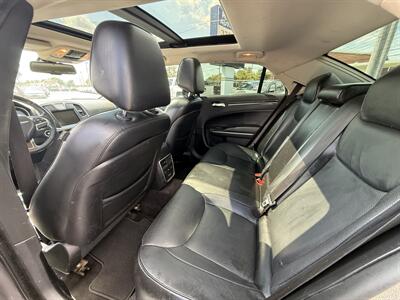 2016 Chrysler 300C   - Photo 17 - Cahokia, IL 62206