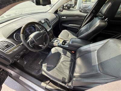 2016 Chrysler 300C   - Photo 11 - Cahokia, IL 62206