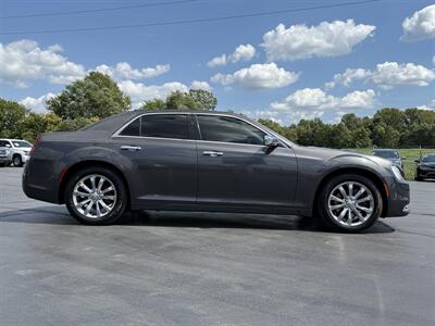 2016 Chrysler 300C   - Photo 5 - Cahokia, IL 62206