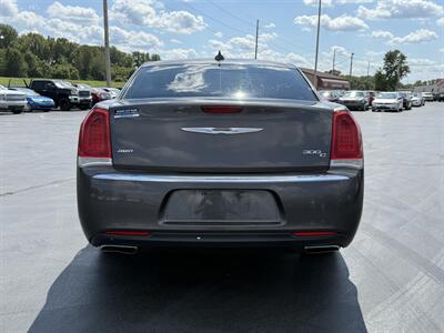 2016 Chrysler 300C   - Photo 7 - Cahokia, IL 62206