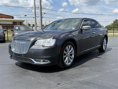 2016 Chrysler 300C   - Photo 1 - Cahokia, IL 62206