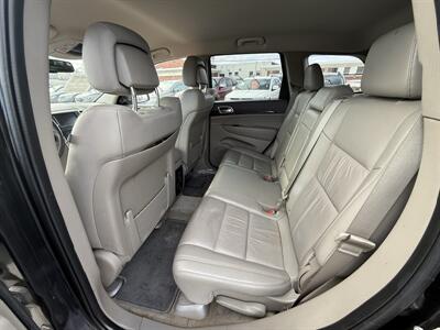 2011 Jeep Grand Cherokee Laredo   - Photo 10 - Cahokia, IL 62206