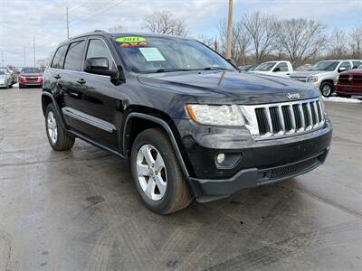 2011 Jeep Grand Cherokee Laredo   - Photo 7 - Cahokia, IL 62206