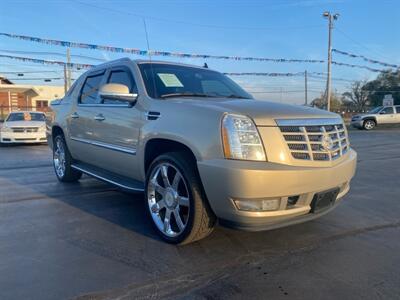 2011 Cadillac Escalade EXT Luxury   - Photo 3 - Cahokia, IL 62206