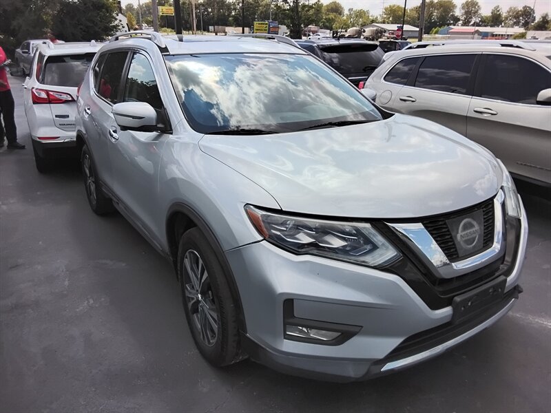 2017 Nissan Rogue S   - Photo 1 - Cahokia, IL 62206