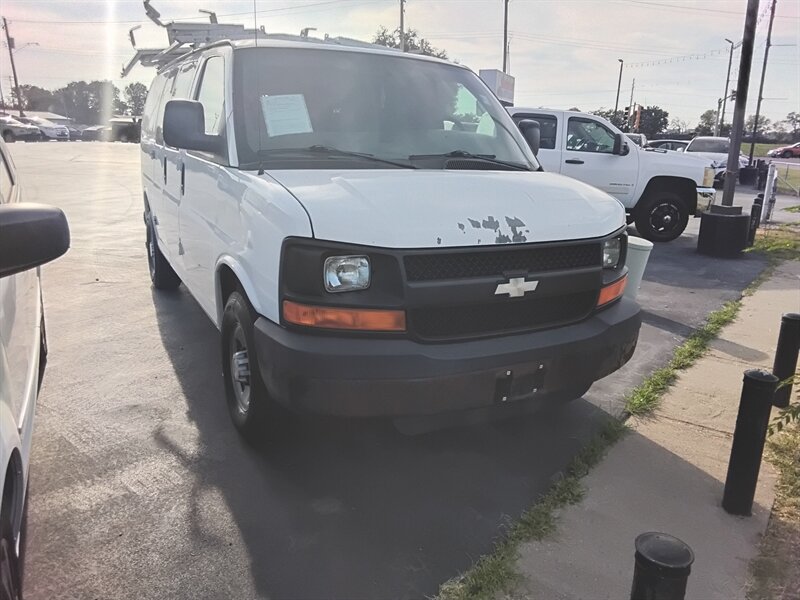2008 Chevrolet Express 2500   - Photo 1 - Cahokia, IL 62206