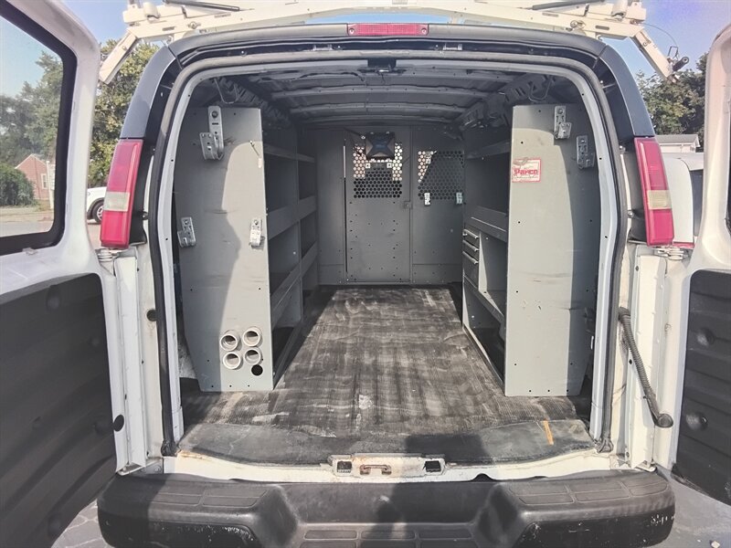2008 Chevrolet Express 2500 - Photo 5 - Cahokia, IL 62206