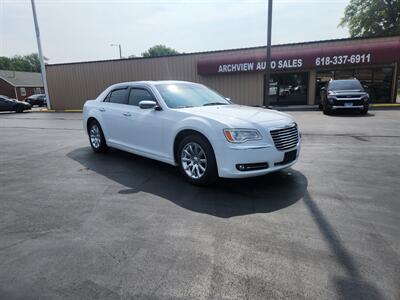 2011 Chrysler 300C   - Photo 2 - Cahokia, IL 62206