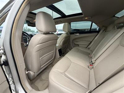 2012 Chrysler 300 Series Limited   - Photo 10 - Cahokia, IL 62206