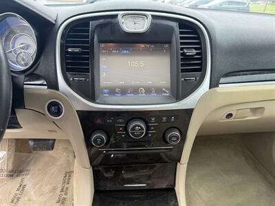 2012 Chrysler 300 Series Limited   - Photo 13 - Cahokia, IL 62206