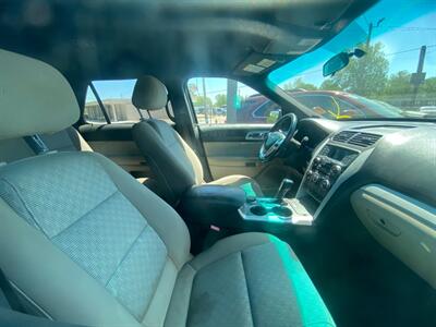 2011 Ford Explorer XLT   - Photo 4 - Belleville, IL 62226