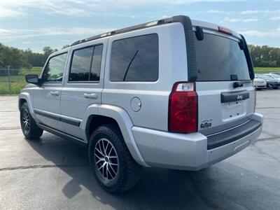 2007 Jeep Commander Sport Sport 4dr SUV   - Photo 6 - Cahokia, IL 62206