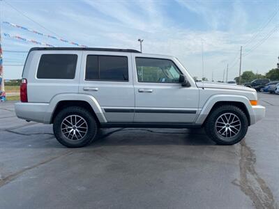 2007 Jeep Commander Sport Sport 4dr SUV   - Photo 4 - Cahokia, IL 62206