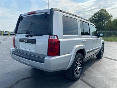 2007 Jeep Commander Sport Sport 4dr SUV   - Photo 8 - Cahokia, IL 62206