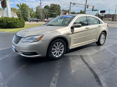 2013 Chrysler 200 Touring   - Photo 3 - Fairview Heights, IL 62208