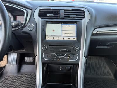2017 Ford Fusion SE - Photo 13 - Cahokia, IL 62206