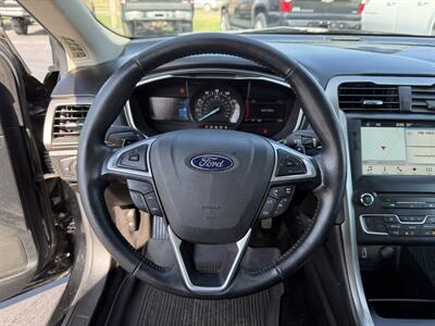 2017 Ford Fusion SE - Photo 12 - Cahokia, IL 62206