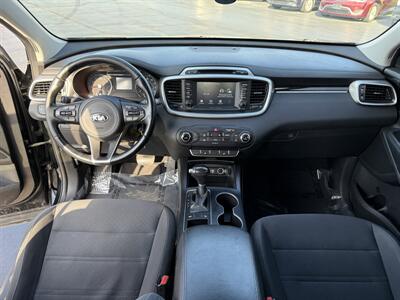 2017 Kia Sorento LX   - Photo 11 - Cahokia, IL 62206