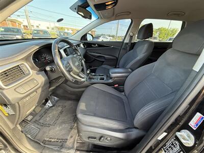 2017 Kia Sorento LX   - Photo 9 - Cahokia, IL 62206