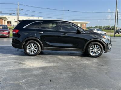 2017 Kia Sorento LX   - Photo 5 - Cahokia, IL 62206