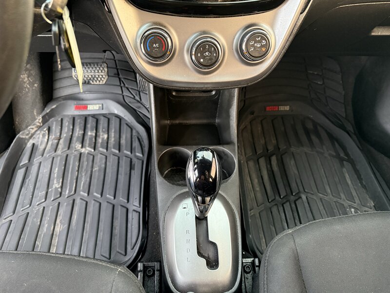 2016 Chevrolet Spark 1LT CVT - Photo 27 - Cahokia, IL 62206