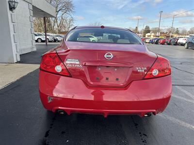 2010 Nissan Altima 3.5 SR   - Photo 7 - Fairview Heights, IL 62208