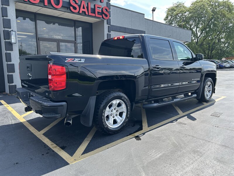2016 Chevrolet Silverado 1500 LT - Photo 4 - Fairview Heights, IL 62208