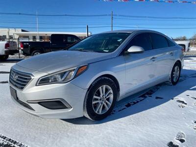 2017 Hyundai SONATA SE   - Photo 1 - Cahokia, IL 62206