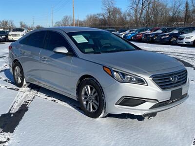 2017 Hyundai SONATA SE   - Photo 3 - Cahokia, IL 62206