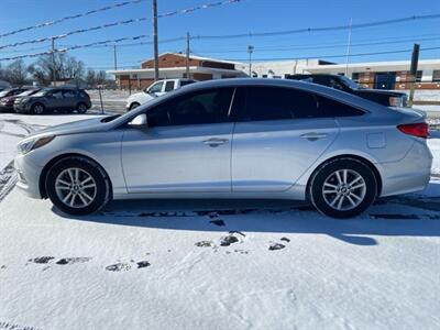 2017 Hyundai SONATA SE   - Photo 7 - Cahokia, IL 62206