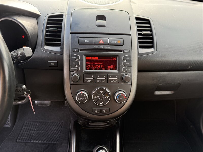 2013 Kia Soul ! - Photo 14 - Cahokia, IL 62206