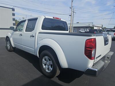 2011 Nissan Frontier SV   - Photo 6 - Millstadt, IL 62260