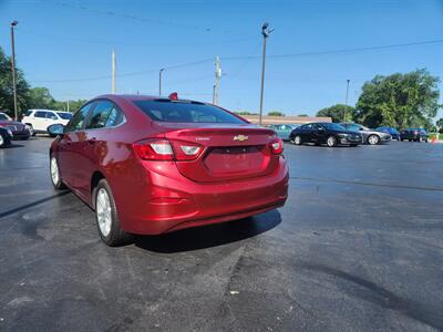 2019 Chevrolet Cruze LT   - Photo 4 - Cahokia, IL 62206