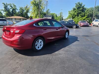 2019 Chevrolet Cruze LT   - Photo 3 - Cahokia, IL 62206