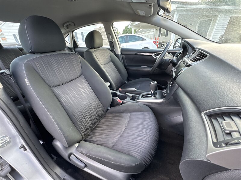 2019 Nissan Sentra SL - Photo 18 - Millstadt, IL 62260