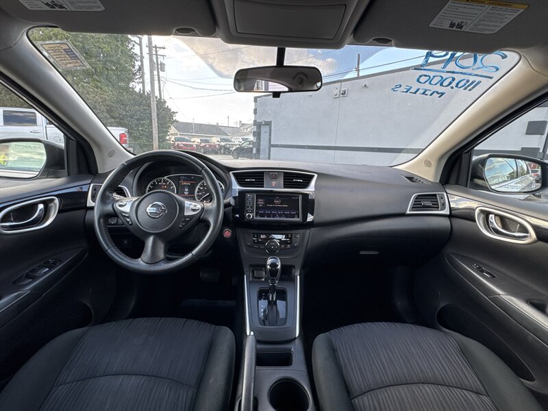 2019 Nissan Sentra SL - Photo 10 - Millstadt, IL 62260