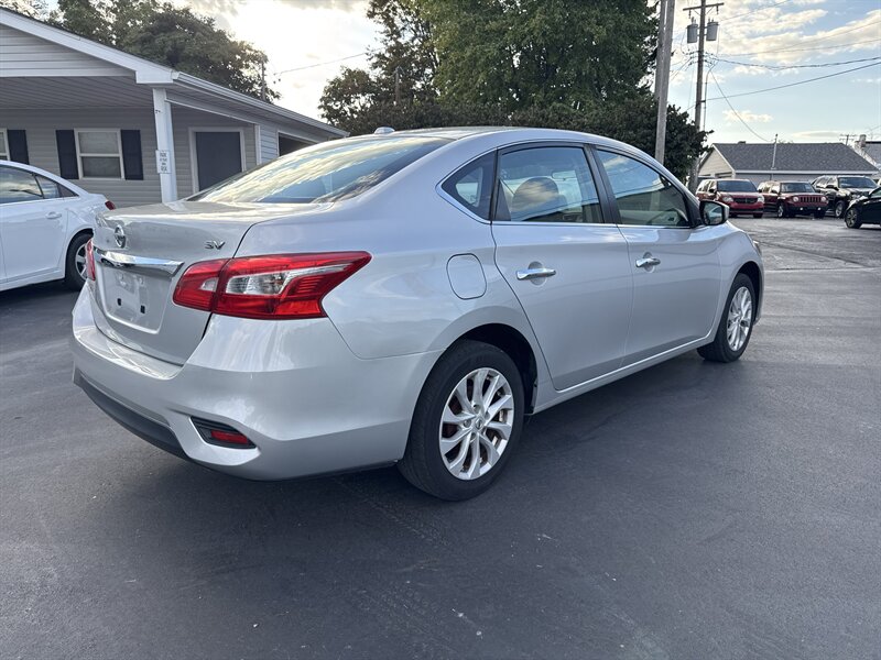 2019 Nissan Sentra SL - Photo 4 - Millstadt, IL 62260