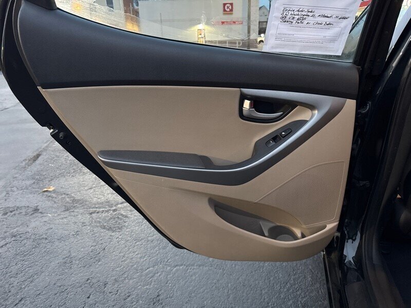 2016 Hyundai ELANTRA Limited - Photo 19 - Millstadt, IL 62260