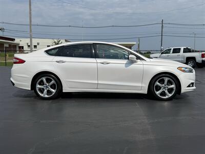 2013 Ford Fusion SE - Photo 6 - Cahokia, IL 62206