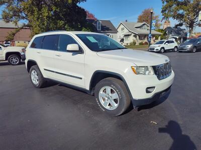 2012 Jeep Grand Cherokee Laredo   - Photo 2 - Freeburg, IL 62243