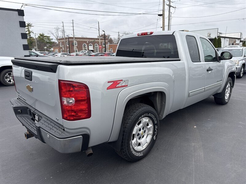2011 Chevrolet Silverado 1500 LT - Photo 3 - Millstadt, IL 62260