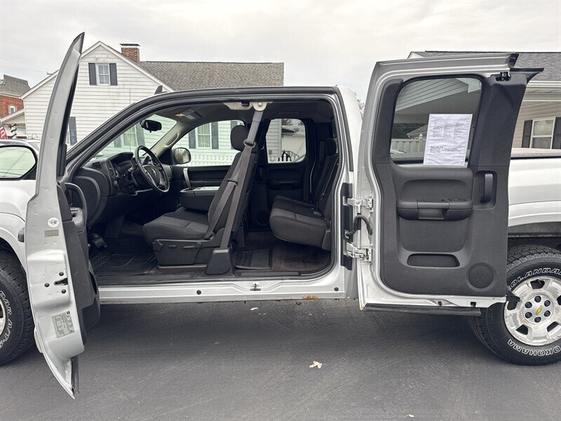 2011 Chevrolet Silverado 1500 LT - Photo 22 - Millstadt, IL 62260