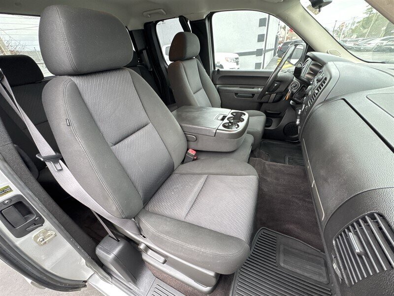 2011 Chevrolet Silverado 1500 LT - Photo 17 - Millstadt, IL 62260