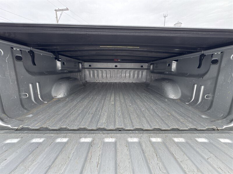 2011 Chevrolet Silverado 1500 LT - Photo 10 - Millstadt, IL 62260