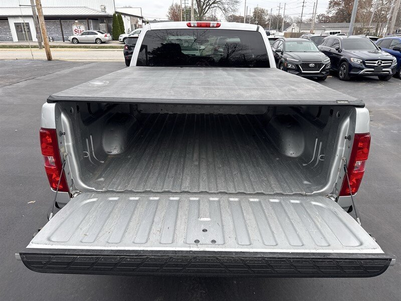 2011 Chevrolet Silverado 1500 LT - Photo 9 - Millstadt, IL 62260