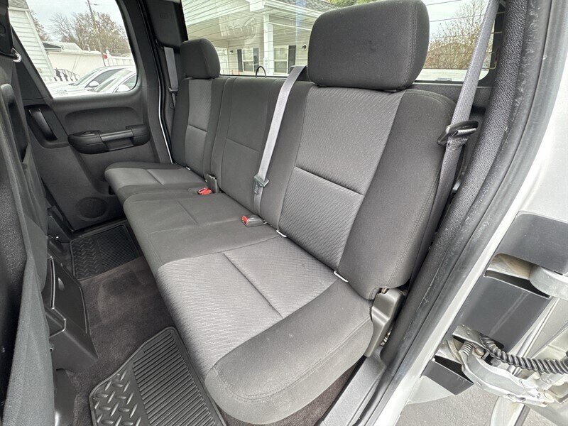 2011 Chevrolet Silverado 1500 LT - Photo 18 - Millstadt, IL 62260