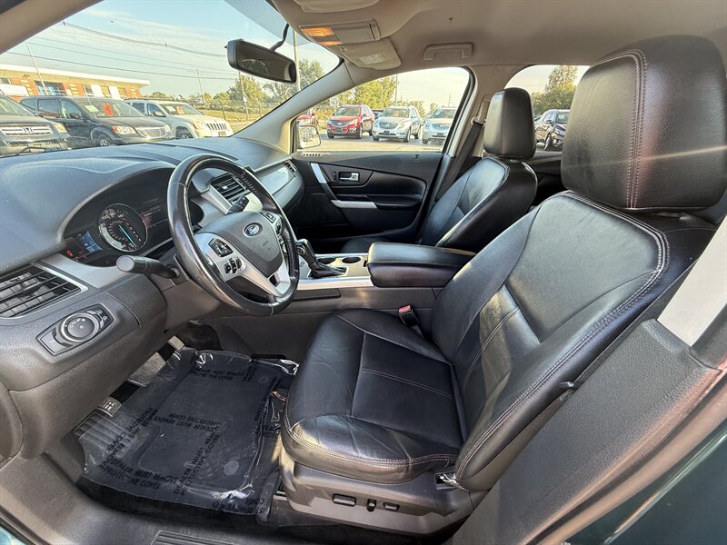 2011 Ford Edge SEL - Photo 9 - Cahokia, IL 62206