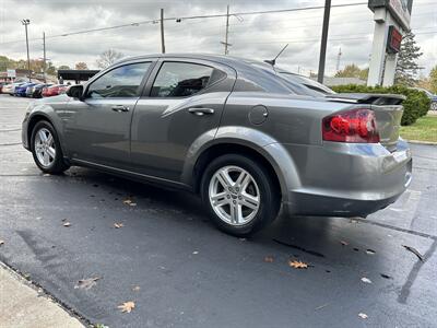 2013 Dodge Avenger SXT   - Photo 5 - Fairview Heights, IL 62208